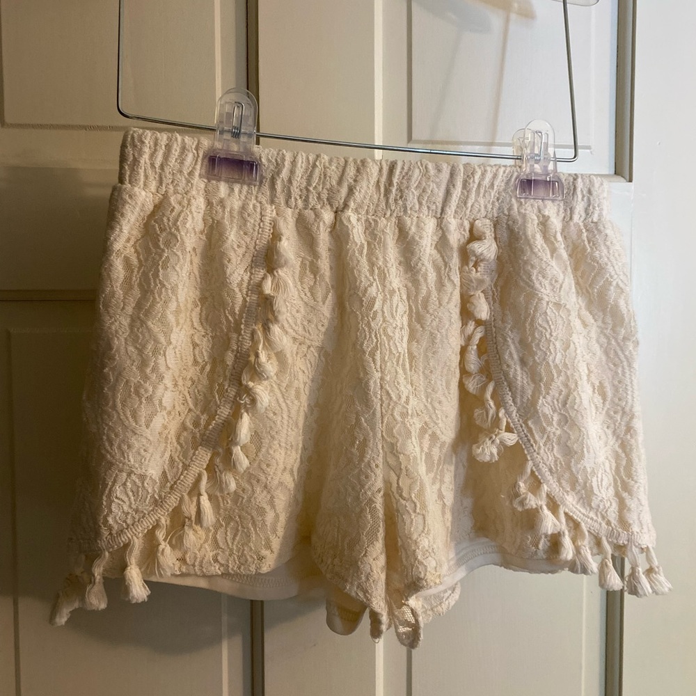 Blu Pepper Lace Shorts cream new without tag